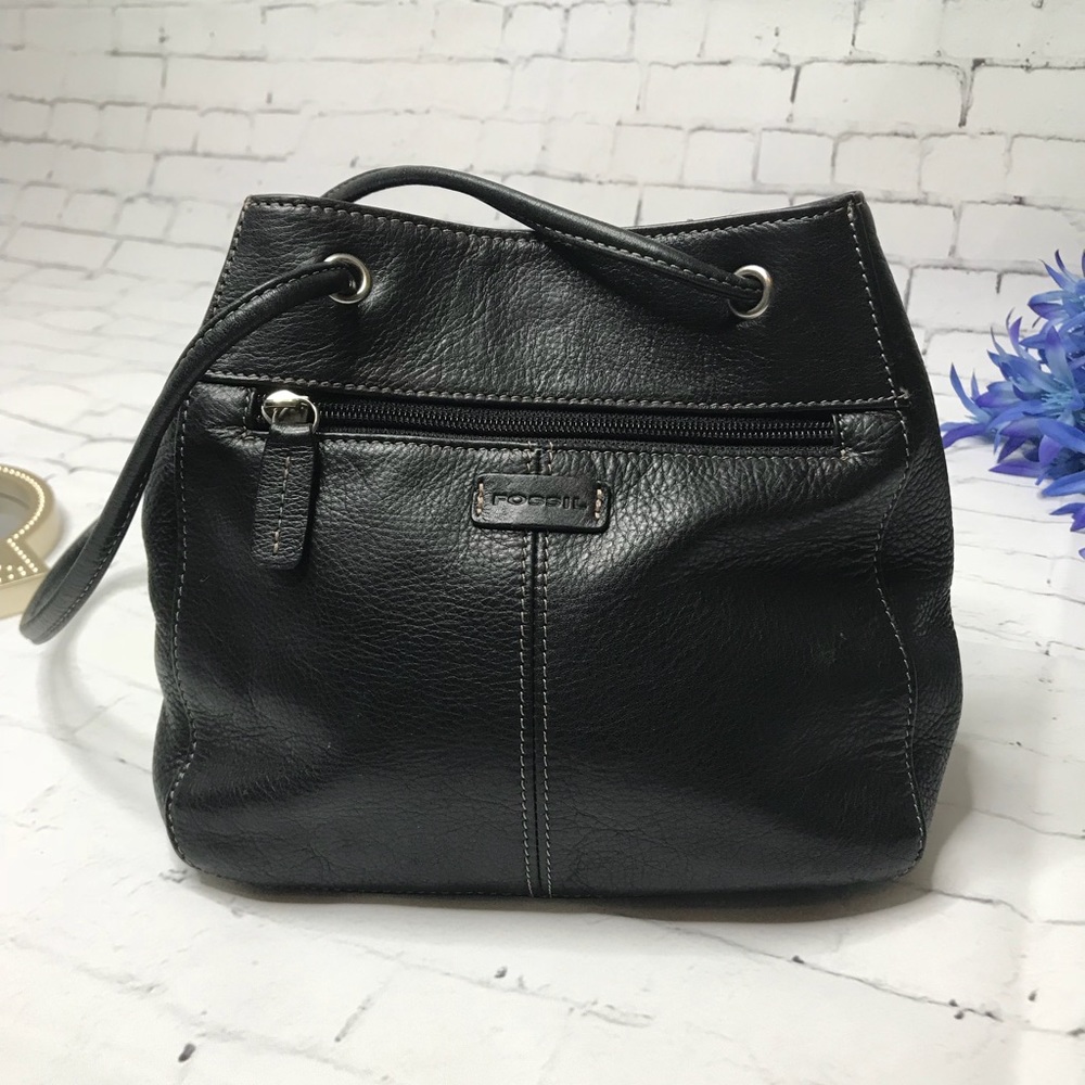 Fossil- Classic Black Leather Purse